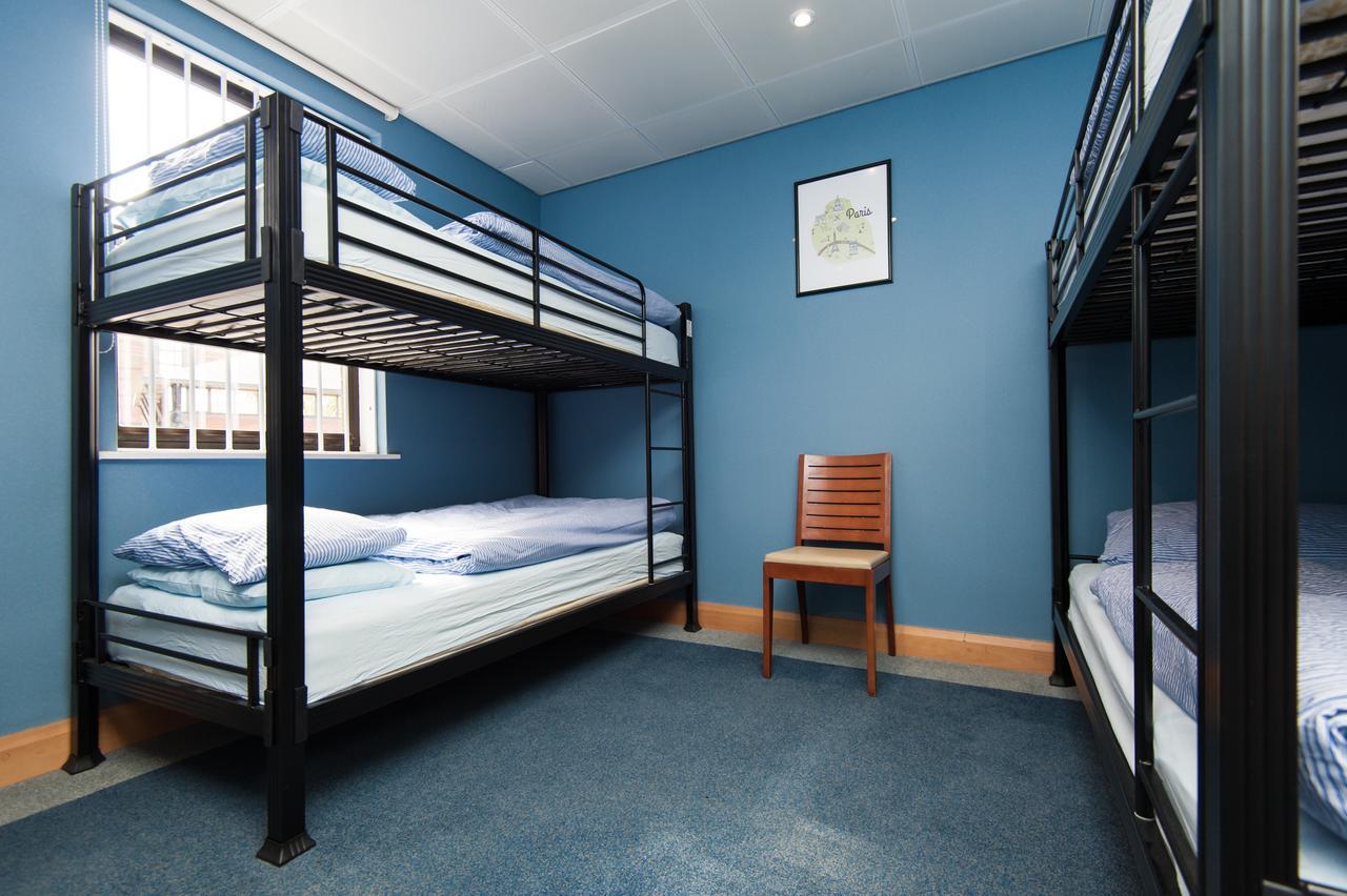 Russell Scott Backpackers Hostel Лийдс Екстериор снимка